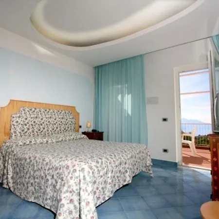 Termini-sant'agata Sleeps 4 Pool Air Con Appartement Termini