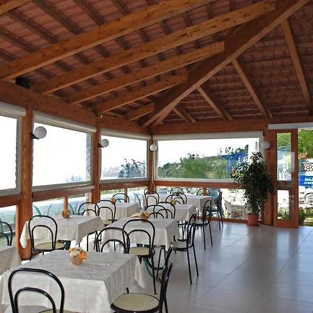 Termini-sant'agata Sleeps 4 Pool Air Con Appartement Termini
